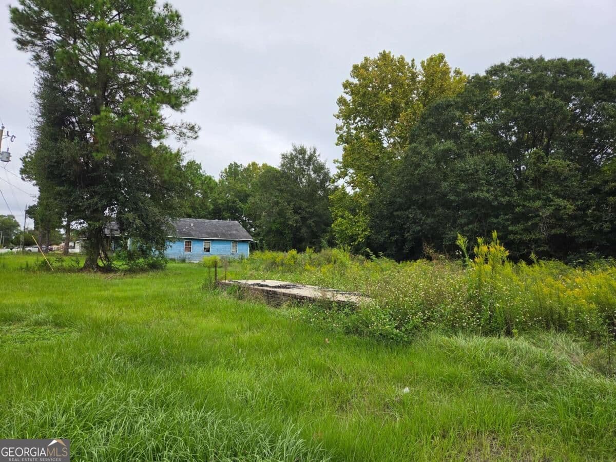 2 bedroom, 2 bathroom, 1,504 sq ft single family residence for sale at 3305 Southern Avenue N/A, Tifton, GA 31794 — photo 7