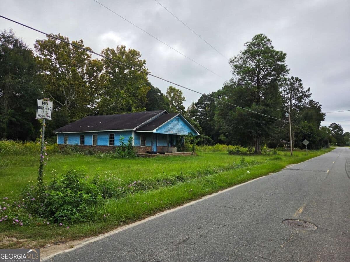 2 bedroom, 2 bathroom, 1,504 sq ft single family residence for sale at 3305 Southern Avenue N/A, Tifton, GA 31794