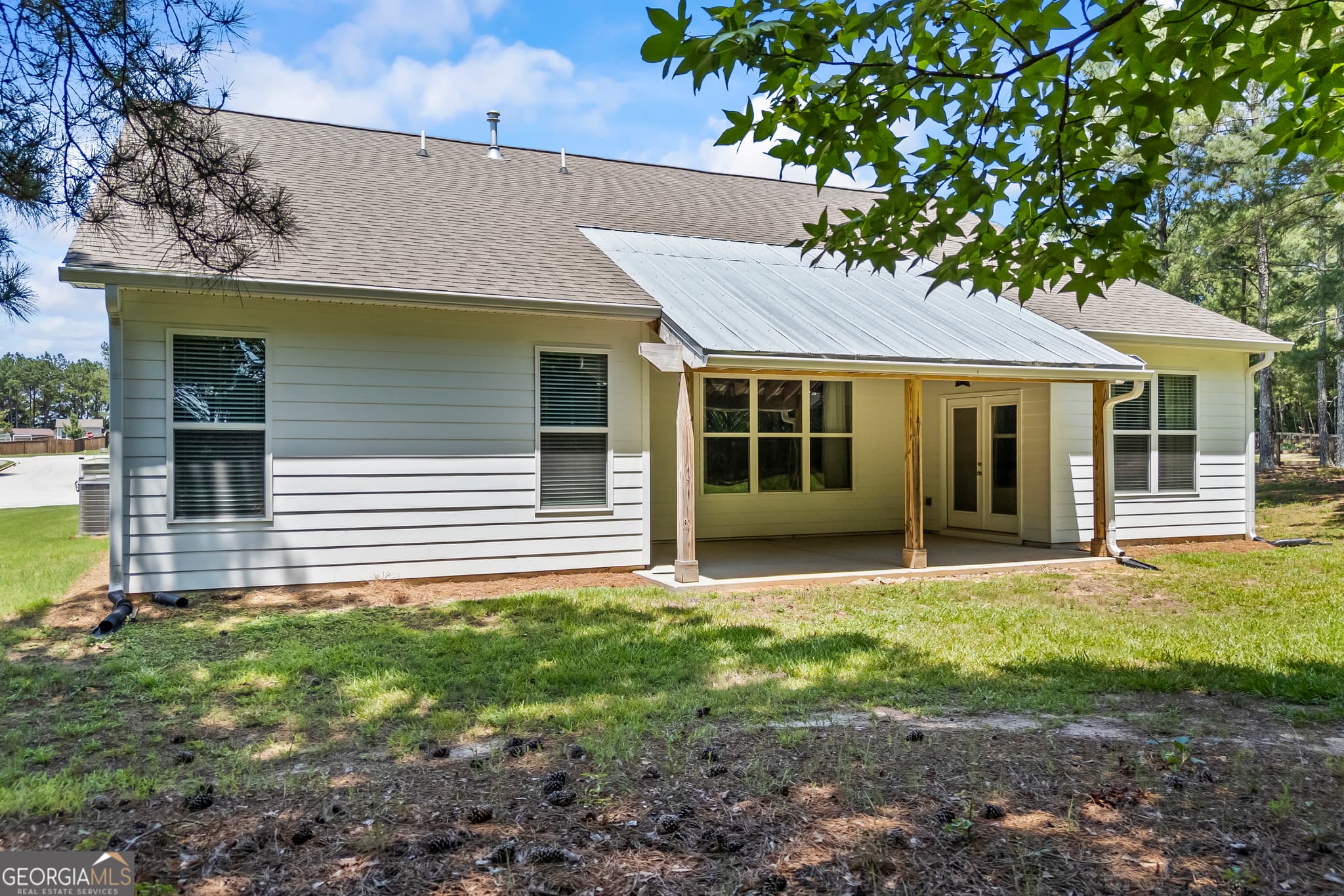 4 bedroom, 3 bathroom, 2,081 sq ft single family residence for sale at 1912 Hymer Court, Monroe, GA 30656 — photo 5