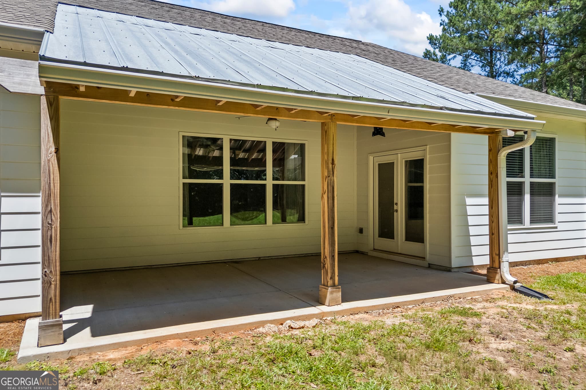 4 bedroom, 3 bathroom, 2,081 sq ft single family residence for sale at 1912 Hymer Court, Monroe, GA 30656 — photo 4