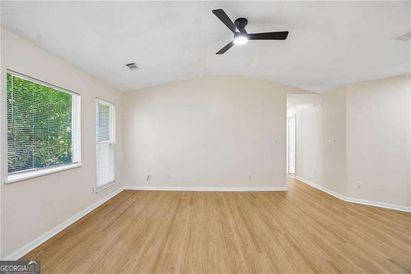 3 bedroom, 2 bathroom, 1,676 sq ft single family residence for sale at 6839 Silver Maple Drive, Rex, GA 30273 — photo 7