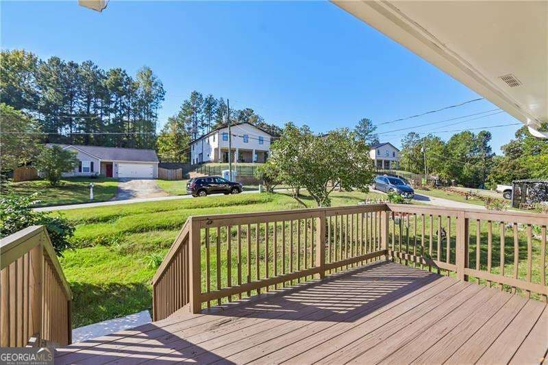 3 bedroom, 2 bathroom, 1,676 sq ft single family residence for sale at 6839 Silver Maple Drive, Rex, GA 30273 — photo 5