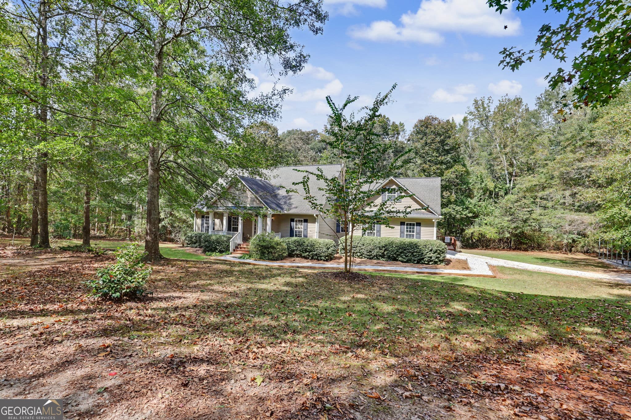 3 bedroom, 2 bathroom, 2,116 sq ft single family residence for sale at 830 Lord Fleming Road, Comer, GA 30629 — photo 2