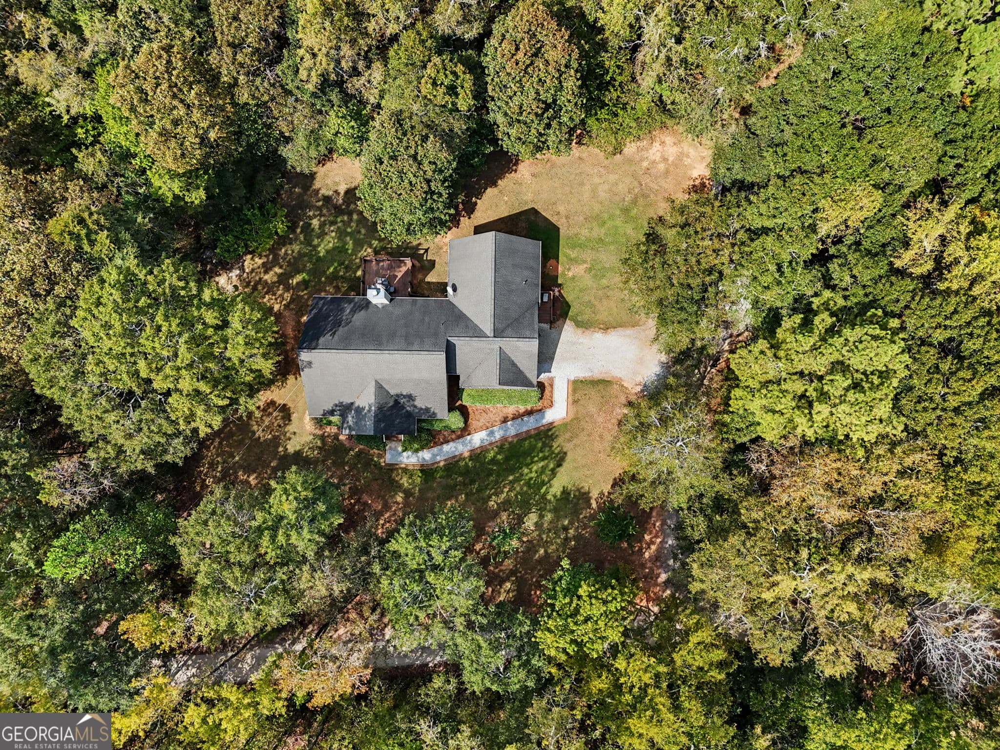 3 bedroom, 2 bathroom, 2,116 sq ft single family residence for sale at 830 Lord Fleming Road, Comer, GA 30629 — photo 3