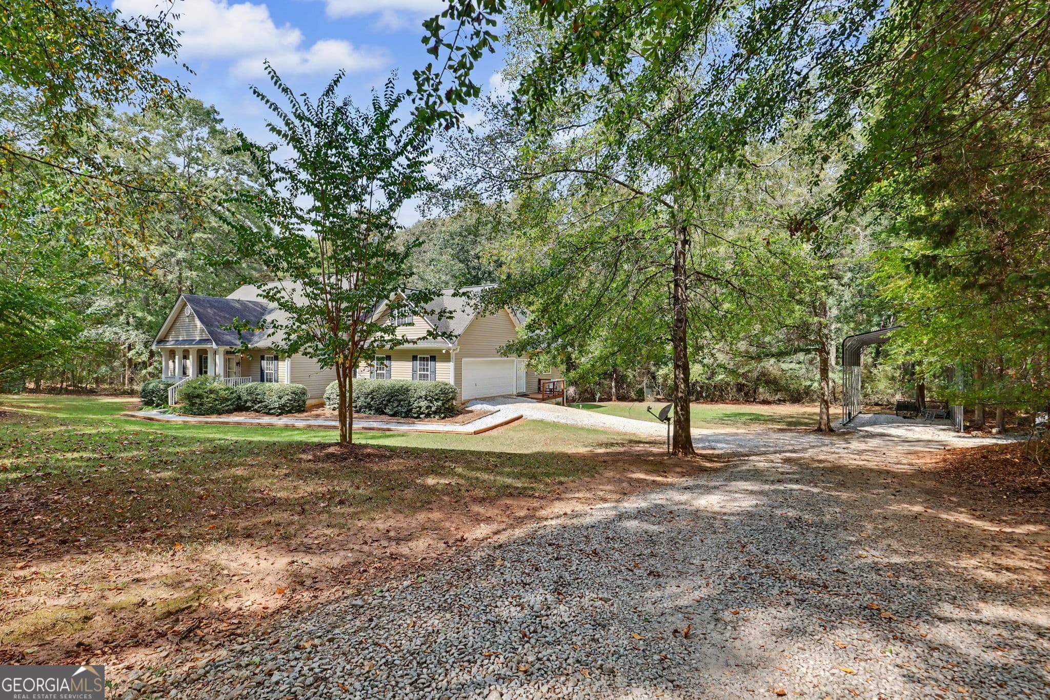3 bedroom, 2 bathroom, 2,116 sq ft single family residence for sale at 830 Lord Fleming Road, Comer, GA 30629 — photo 5