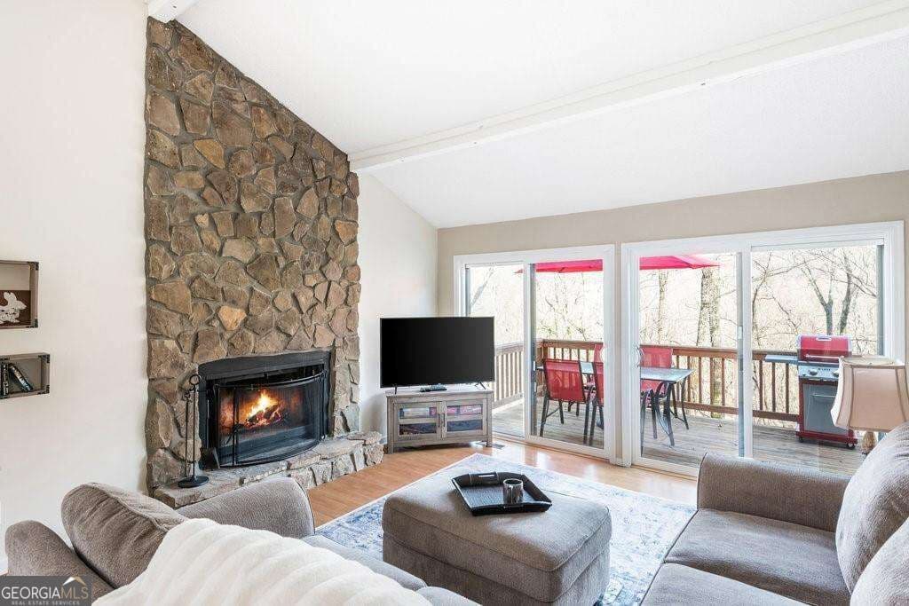 2 bedroom, 2.5 bathroom, 1,123 sq ft townhouse for sale at 200 Villa Road 122, Jasper, GA 30143 — photo 8