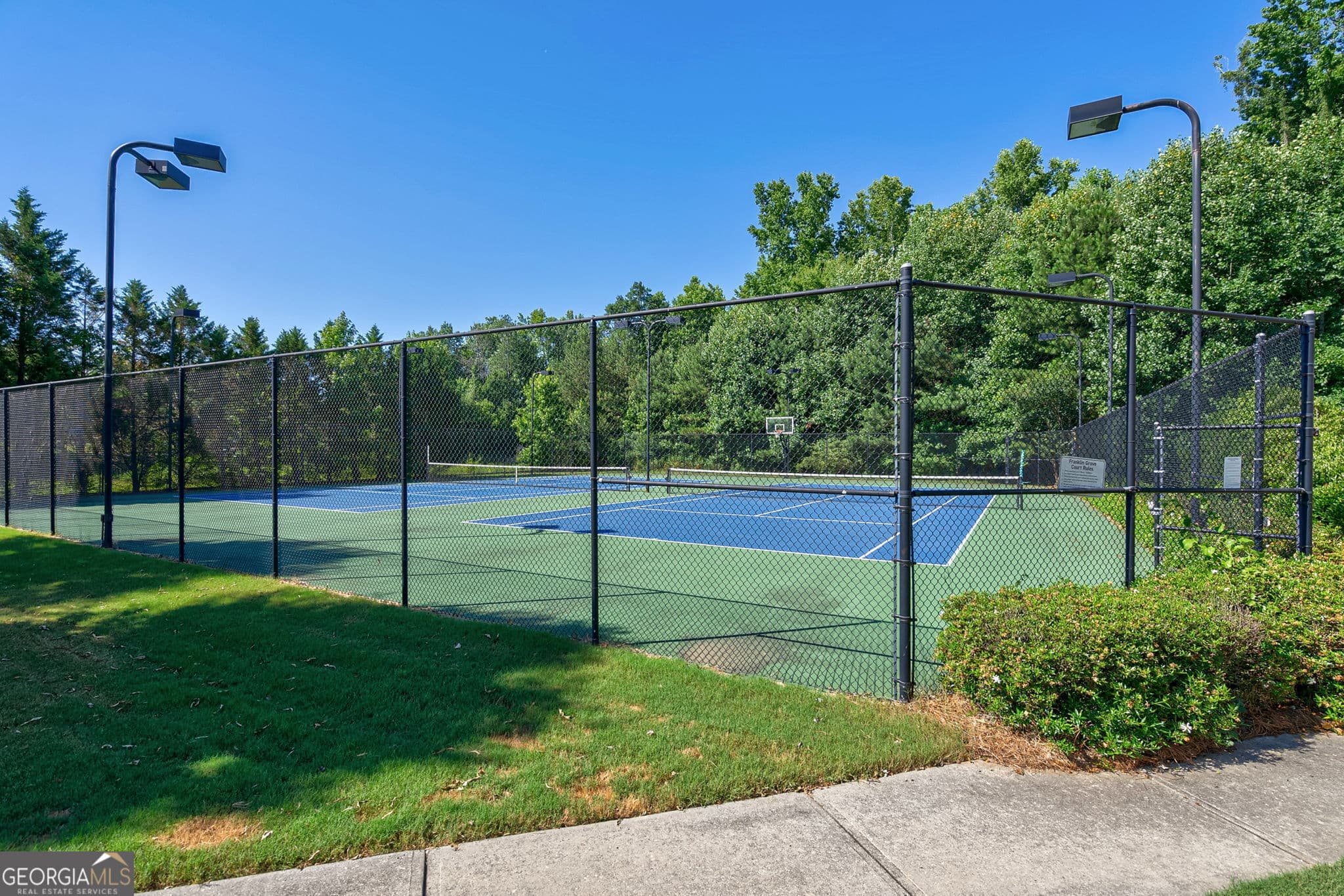 3 bedroom, 2.5 bathroom, 1,900 sq ft townhouse for sale at 1453 Lincoln Drive, Bogart, GA 30622 — photo 6