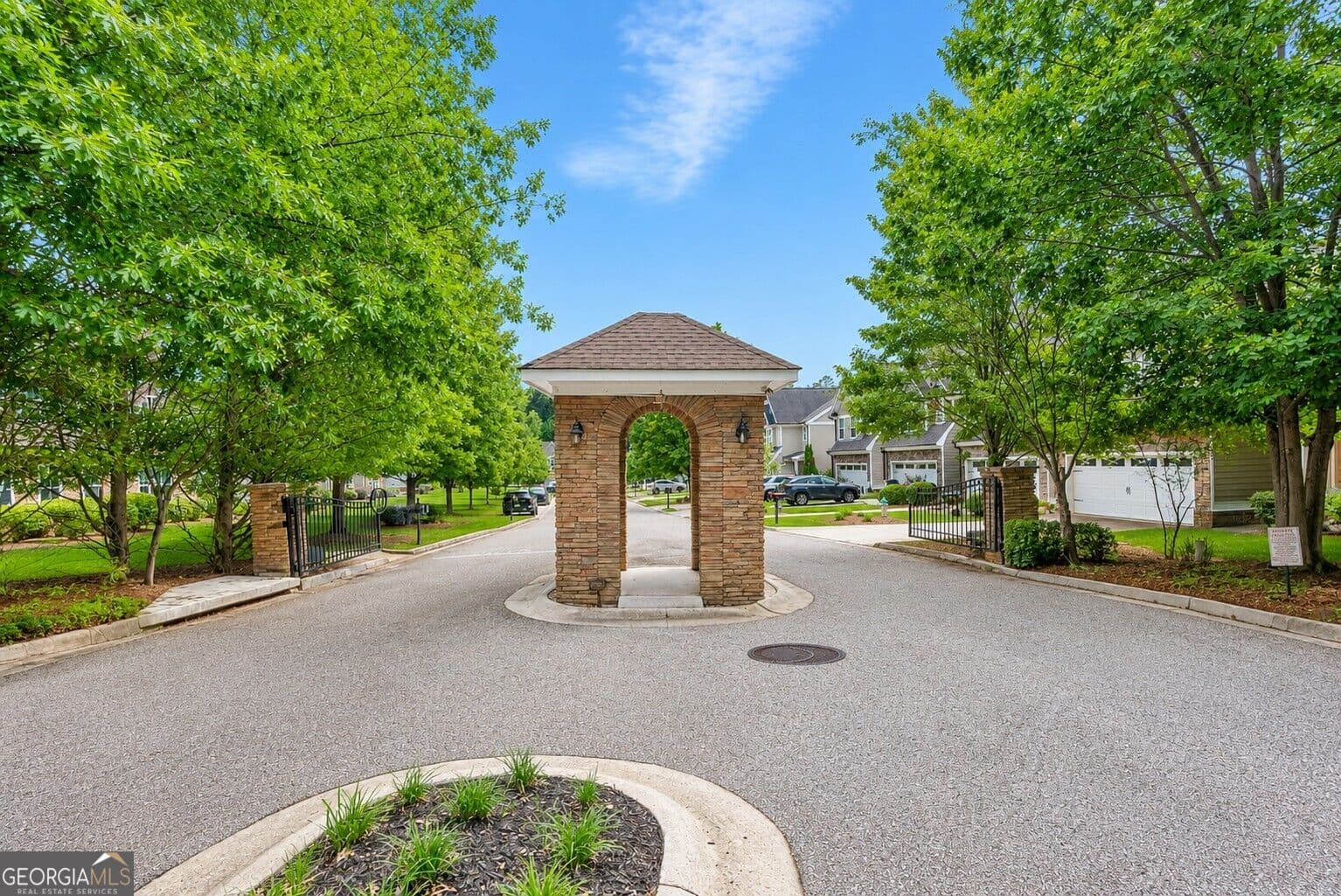3 bedroom, 2.5 bathroom, 1,900 sq ft townhouse for sale at 1453 Lincoln Drive, Bogart, GA 30622 — photo 7