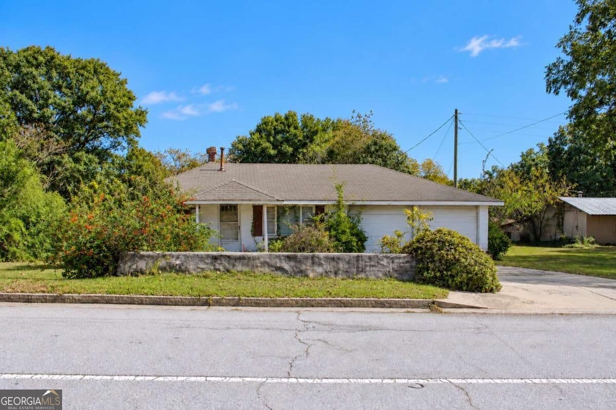 2 bedroom, 1 bathroom single family residence for sale at 1346 Lester Road, Conyers, GA 30012 — photo 2
