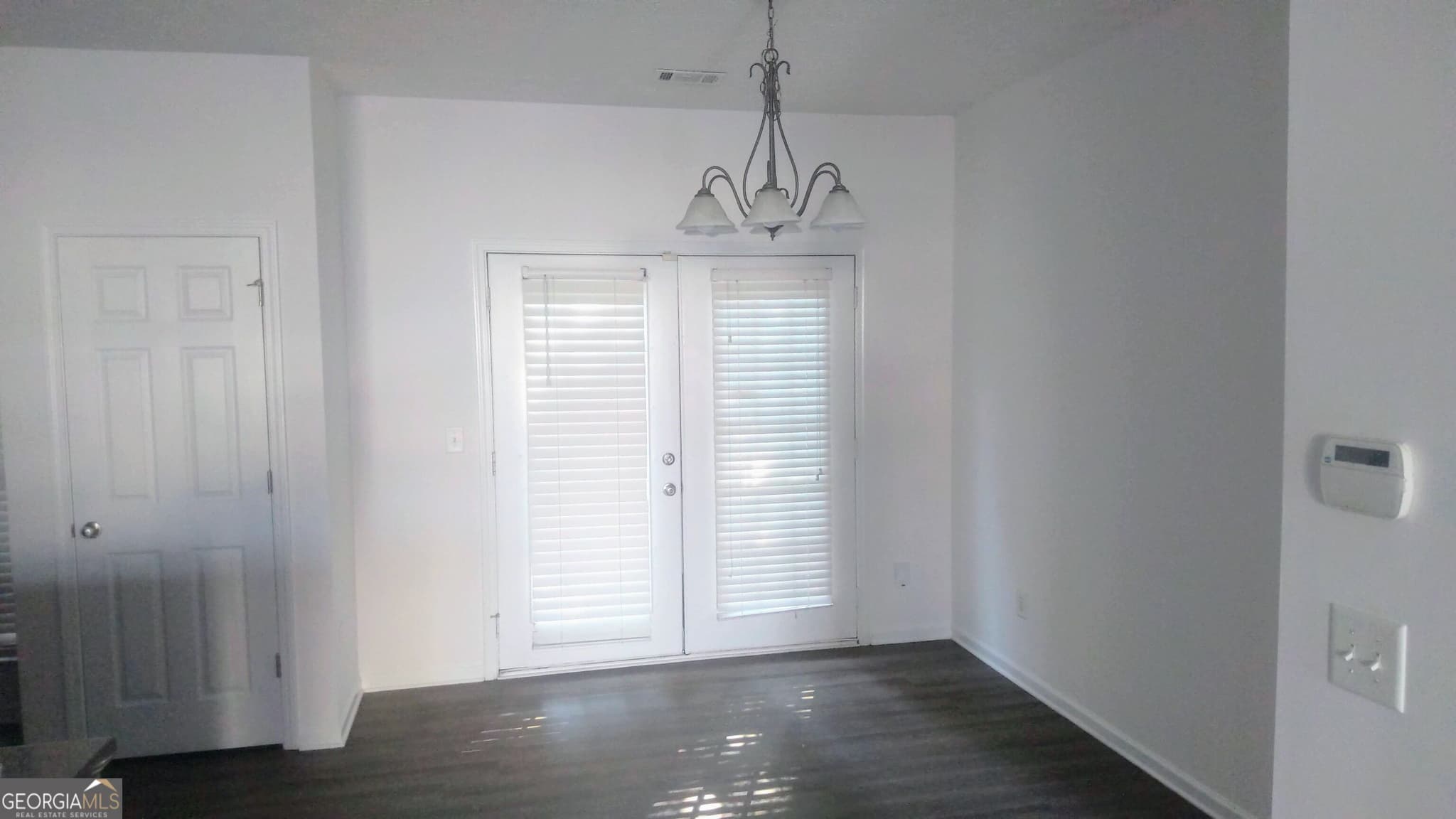 2 bedroom, 2.5 bathroom, 1,447 sq ft condominium for sale at 4382 Stone Gate Way # 103, East Point, GA 30344 — photo 7