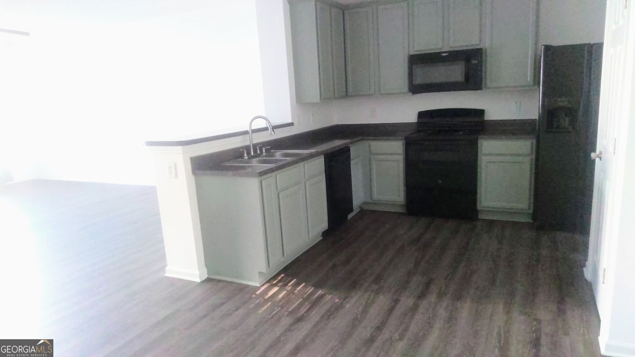 2 bedroom, 2.5 bathroom, 1,447 sq ft condominium for sale at 4382 Stone Gate Way # 103, East Point, GA 30344 — photo 5