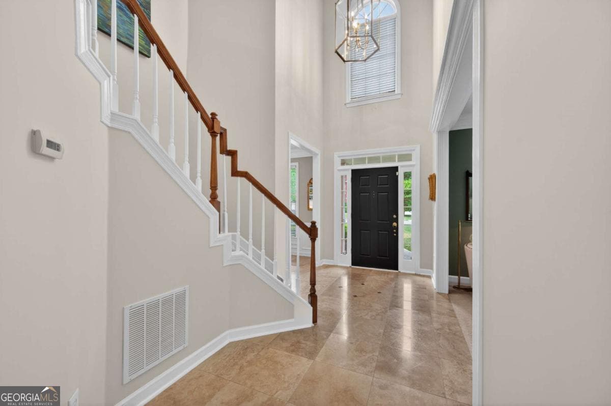 4 bedroom, 3 bathroom, 2,699 sq ft single family residence for sale at 920 Whitetail Court, Alpharetta, GA 30005 — photo 7