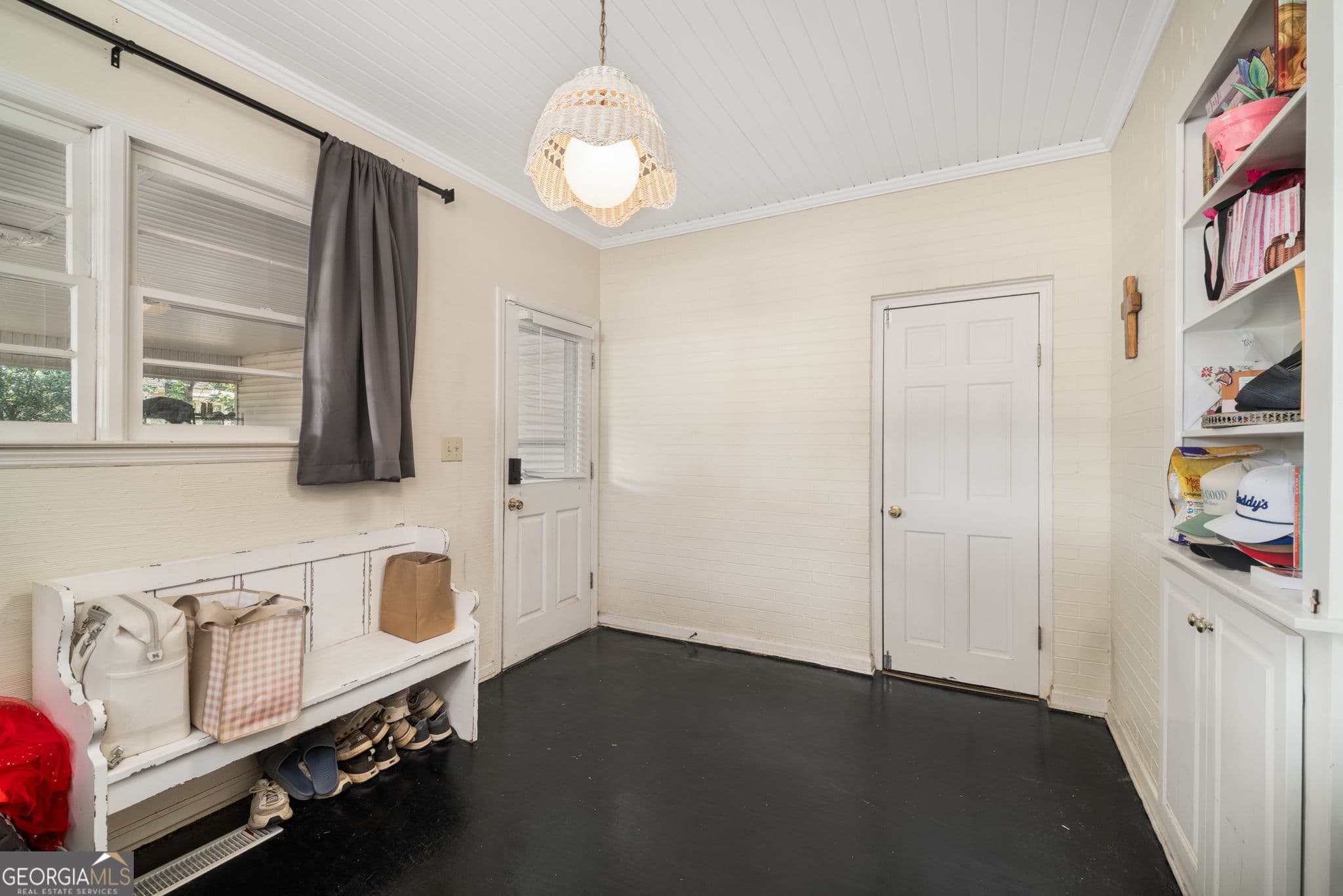3 bedroom, 2.5 bathroom, 1,928 sq ft single family residence under contract at 813 W Church Street, Sandersville, GA 31082 — photo 5