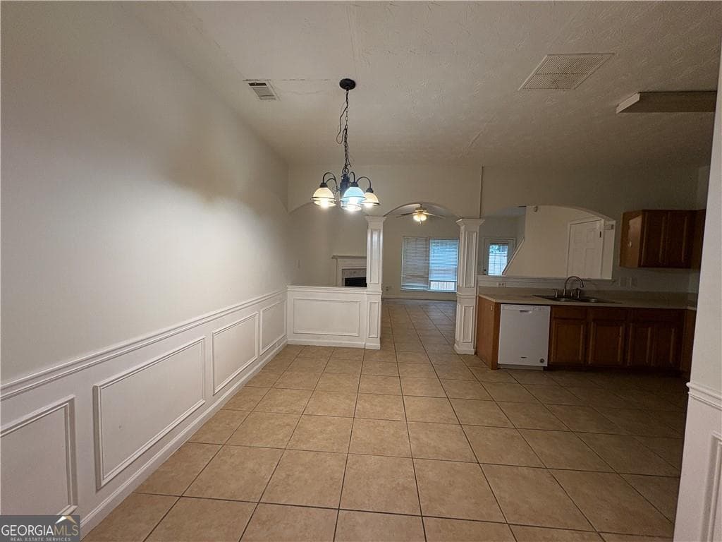 3 bedroom, 2.5 bathroom, 1,698 sq ft townhouse for rent at 2485 Emma Way, Lawrenceville, GA 30044 for $2,000 a month — photo 3