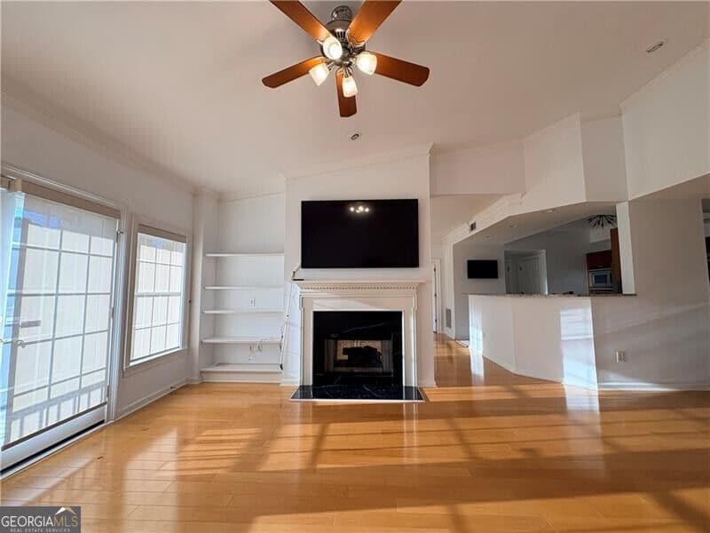 2 bedroom, 2.5 bathroom, 1,740 sq ft condominium for rent at 3275 Lenox Road 412, Atlanta, GA 30324 for $2,900 a month — photo 4