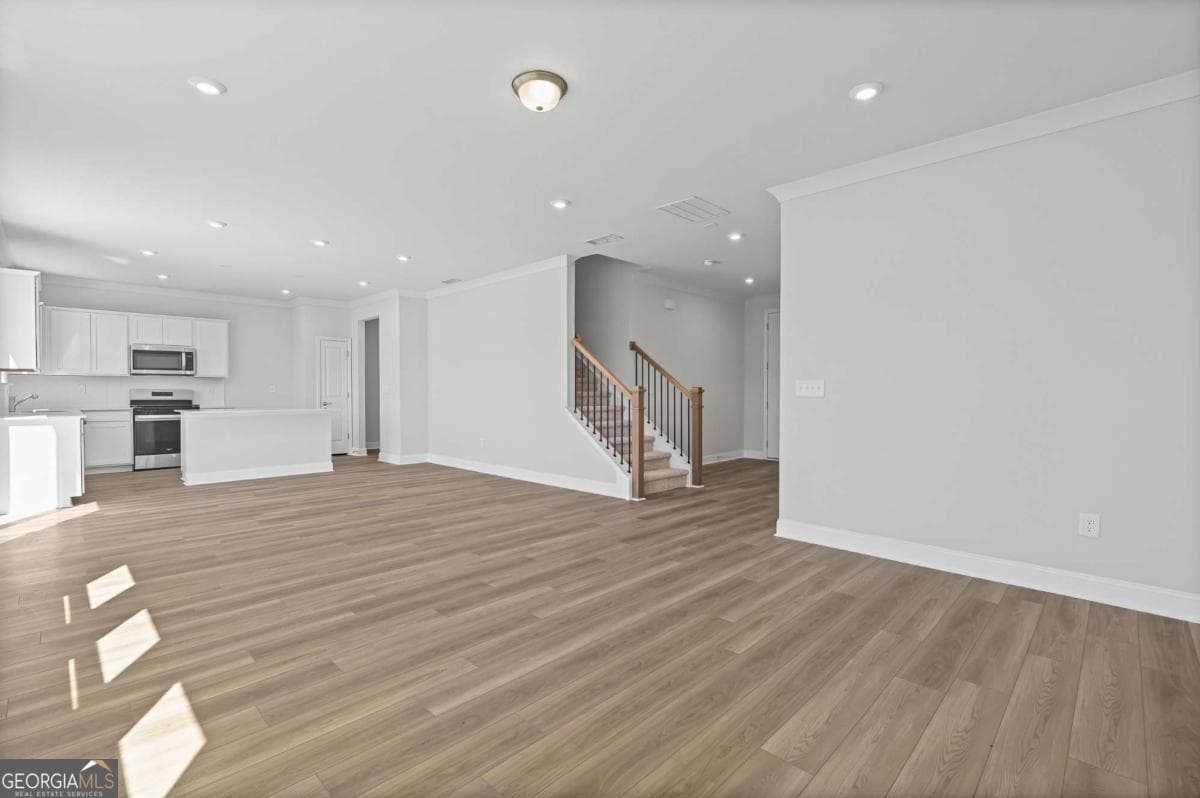 5 bedroom, 3 bathroom, 2,266 sq ft single family residence for sale at 268 Nesta Grove Drive, Locust Grove, GA 30248 — photo 8