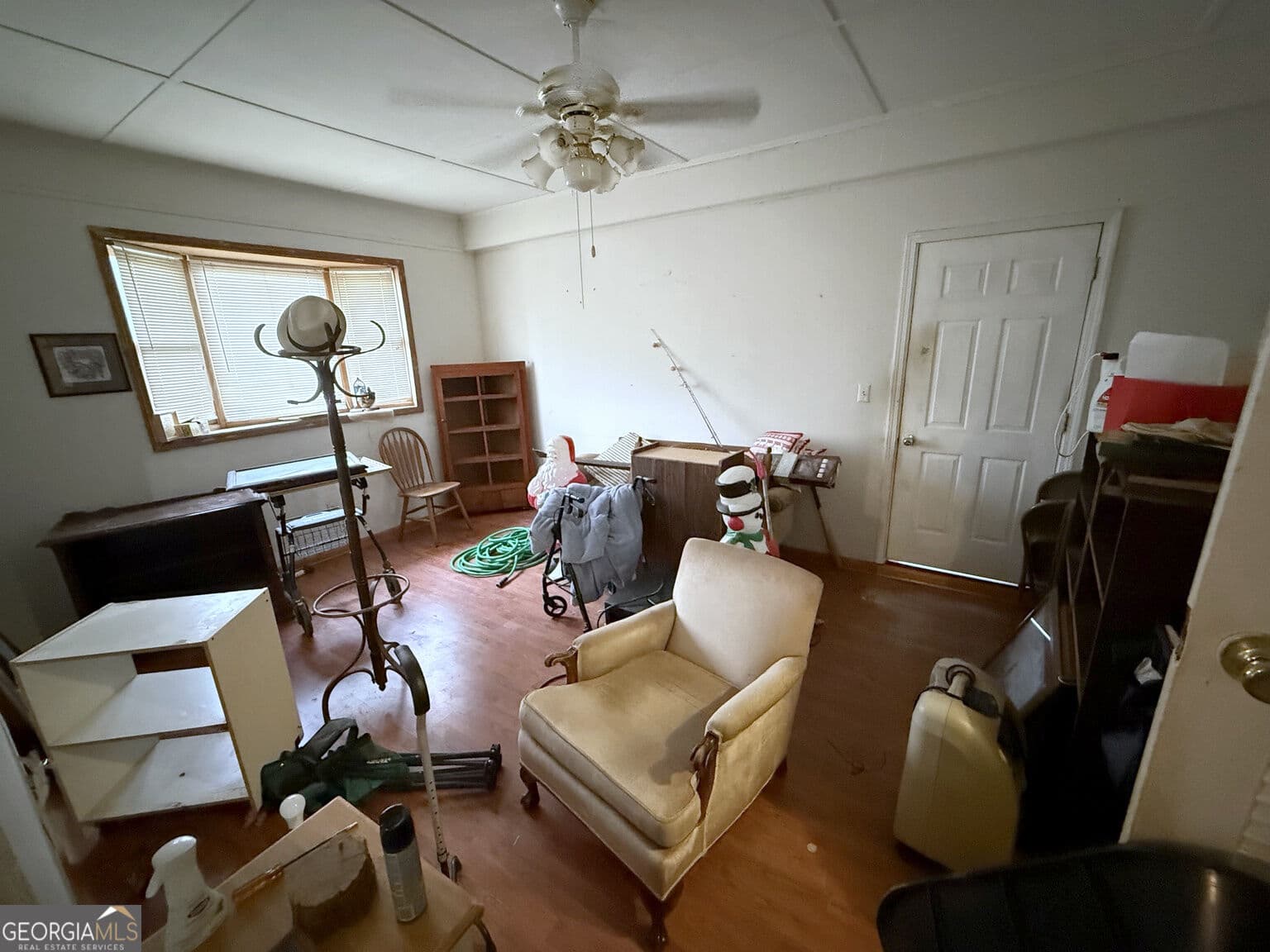 3 bedroom, 1 bathroom, 1,188 sq ft single family residence for sale at 6779 Valley Hill Court, Riverdale, GA 30274 — photo 2