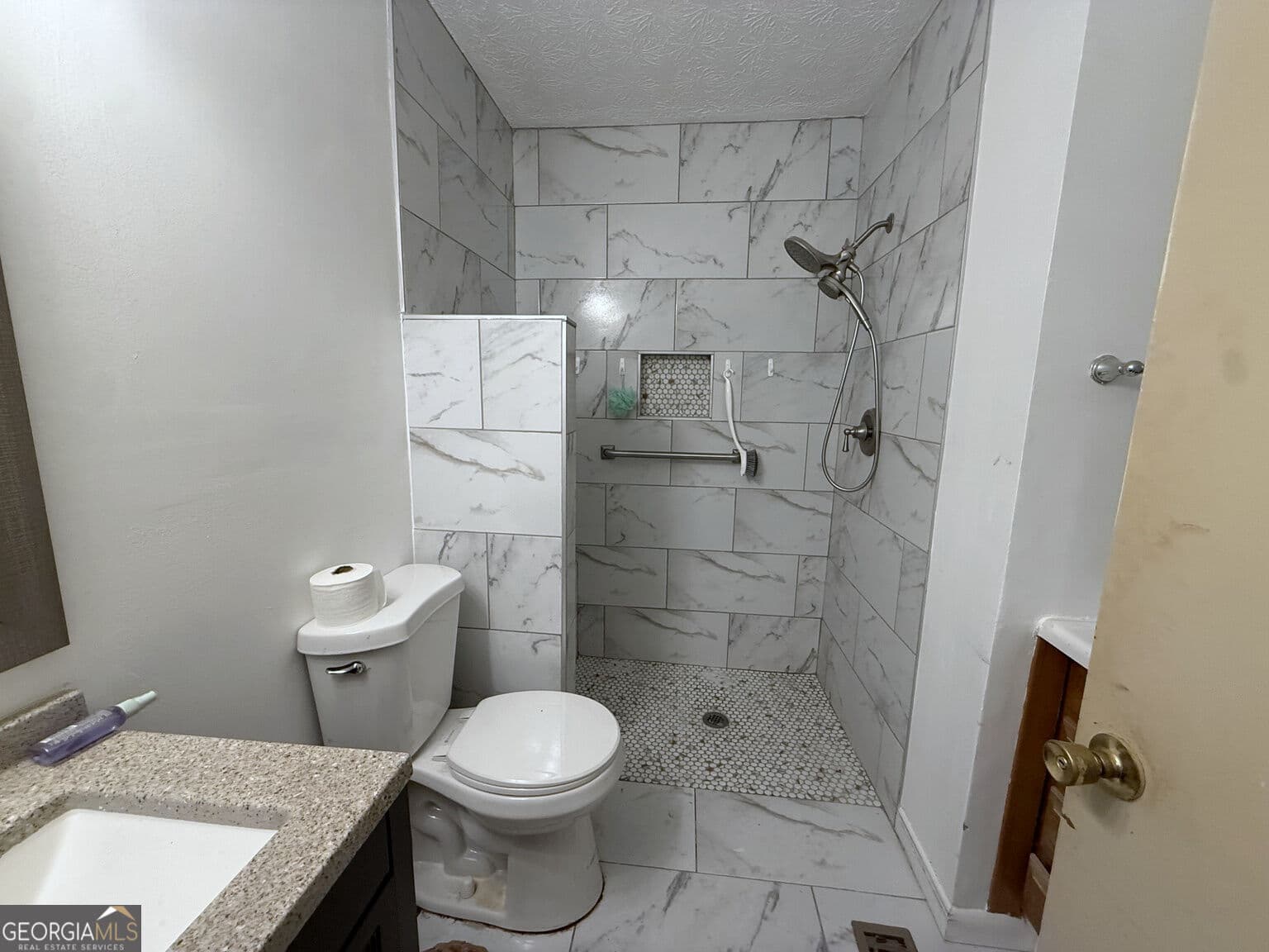 3 bedroom, 1 bathroom, 1,188 sq ft single family residence for sale at 6779 Valley Hill Court, Riverdale, GA 30274 — photo 4
