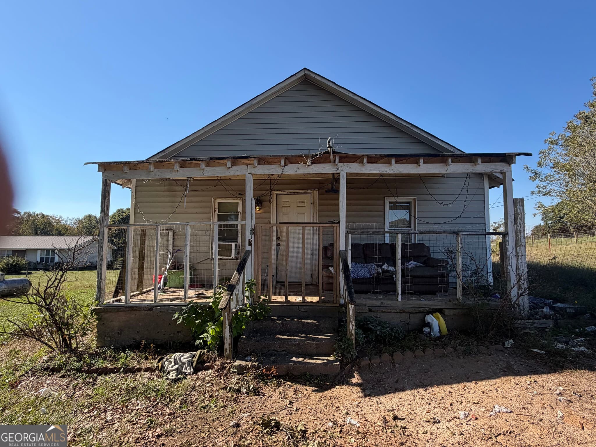 2 bedroom, 1 bathroom, 1,196 sq ft single family residence for sale at 583 Tyus Veal Road, Bowdon, GA 30108 — photo 2