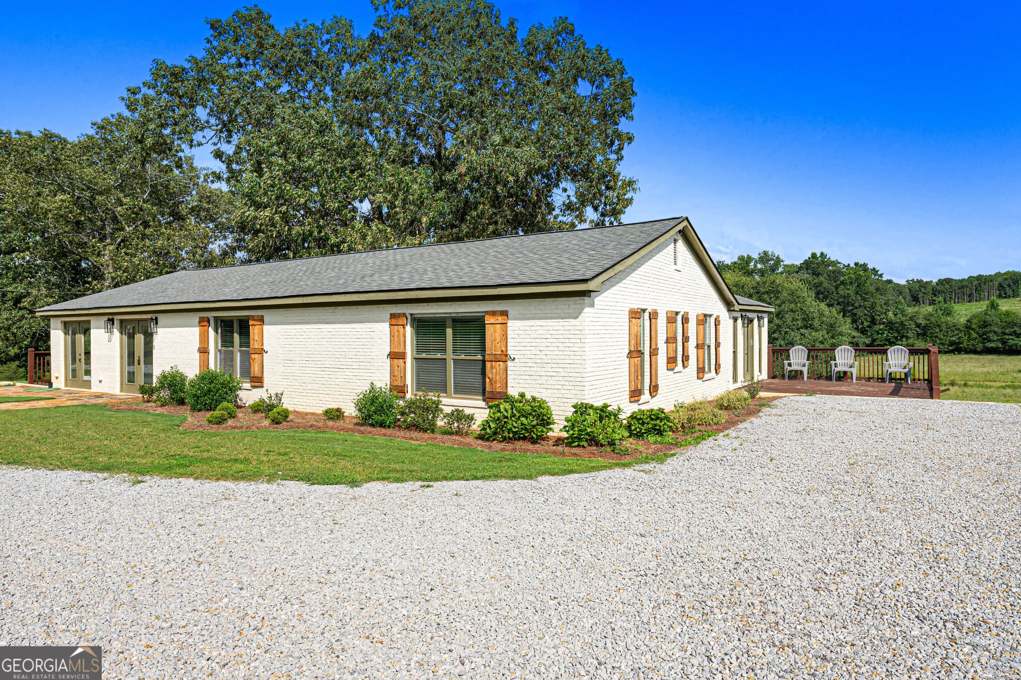 4 bedroom, 4 bathroom, 2,298 sq ft single family residence for sale at 1 Legacy Lane, Hartwell, GA 30643 — photo 1 of 49