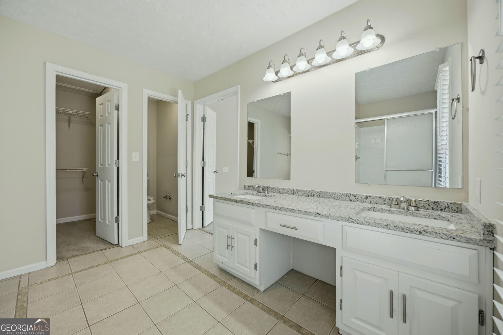 3 bedroom, 2.5 bathroom, 2,890 sq ft single family residence for sale at 10010 Feather Sound Court, Alpharetta, GA 30022 — photo 10