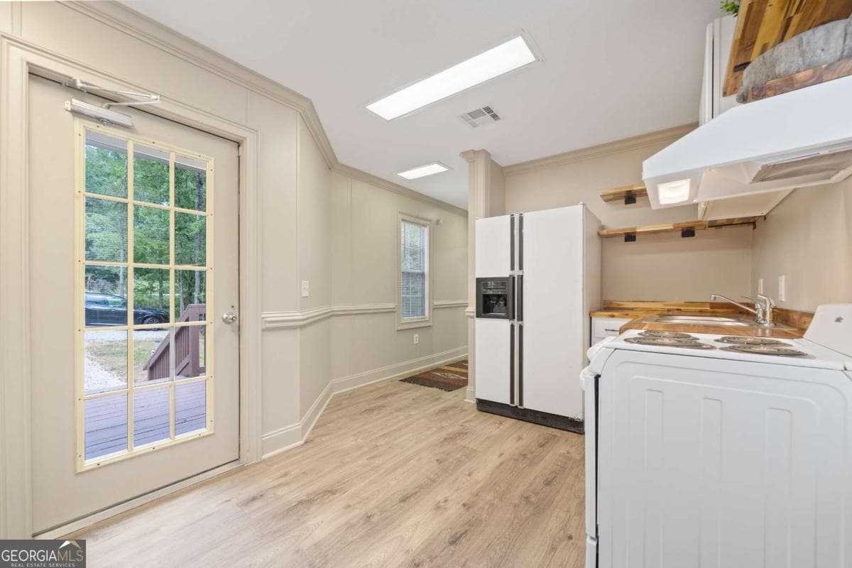 2 bedroom, 1 bathroom, 700 sq ft manufactured home,single family residence for sale at 299 Little River Trail, Eatonton, GA 31024 — photo 6