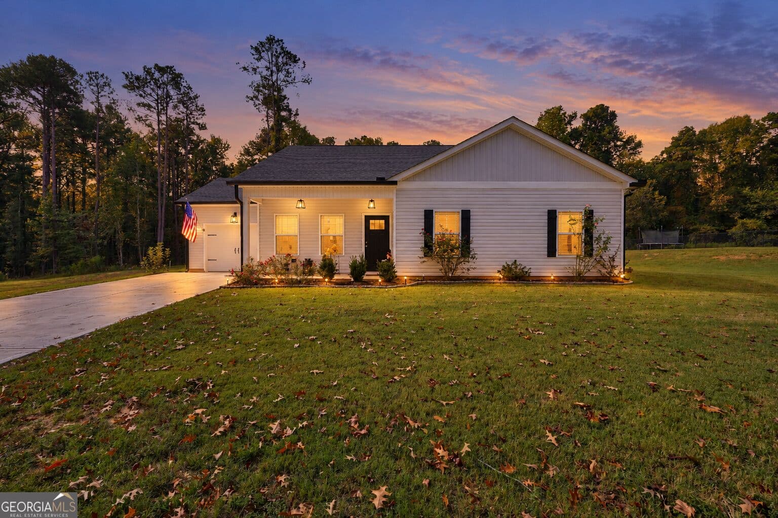 3 bedroom, 2 bathroom, 1,536 sq ft single family residence for sale at 662 Grove Street, Barnesville, GA 30204 — photo 1 of 38