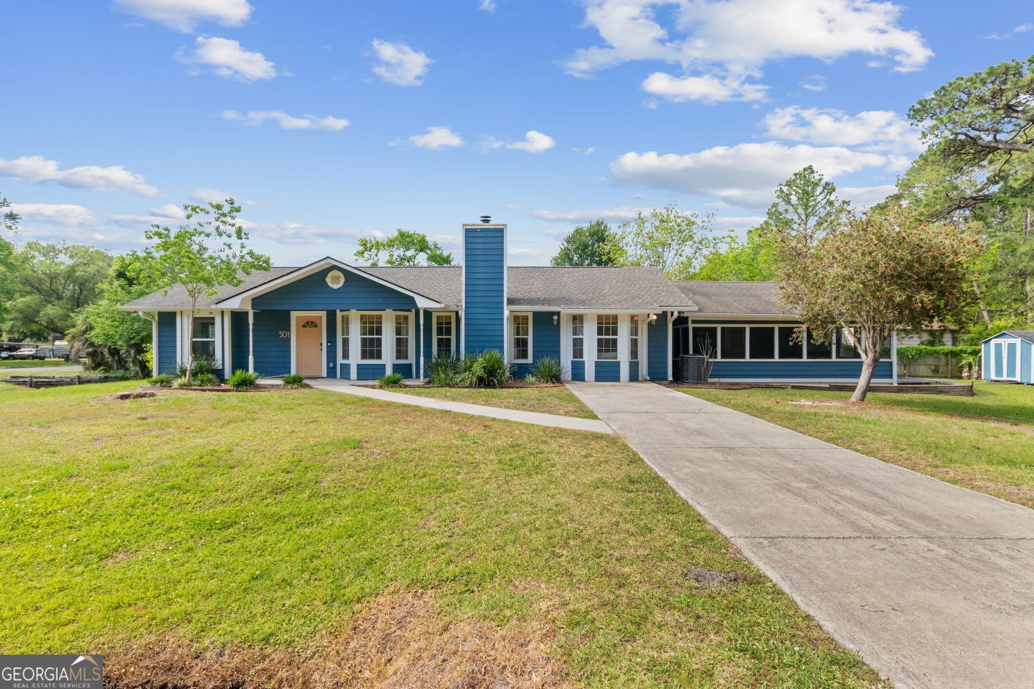 5 bedroom, 2 bathroom, 1,914 sq ft single family residence sold at 501 W Hall Street, St. Marys, GA 31558