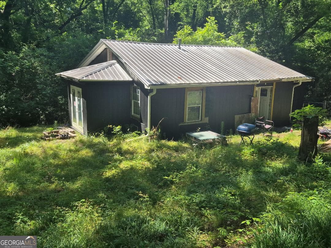 1 bedroom, 2 bathroom, 864 sq ft single family residence sold at 3975 Fairmont Avenue, Macon, GA 31204