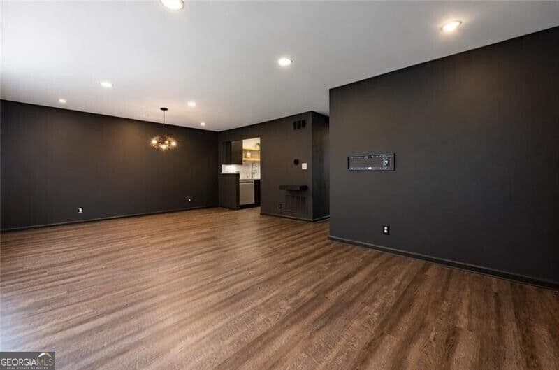 3 bedroom, 2.5 bathroom, 1,647 sq ft condominium for sale at 3322 Northcrest Road B, Doraville, GA 30340 — photo 6