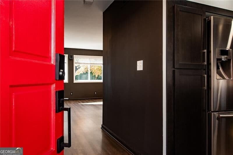3 bedroom, 2.5 bathroom, 1,647 sq ft condominium for sale at 3322 Northcrest Road B, Doraville, GA 30340 — photo 3