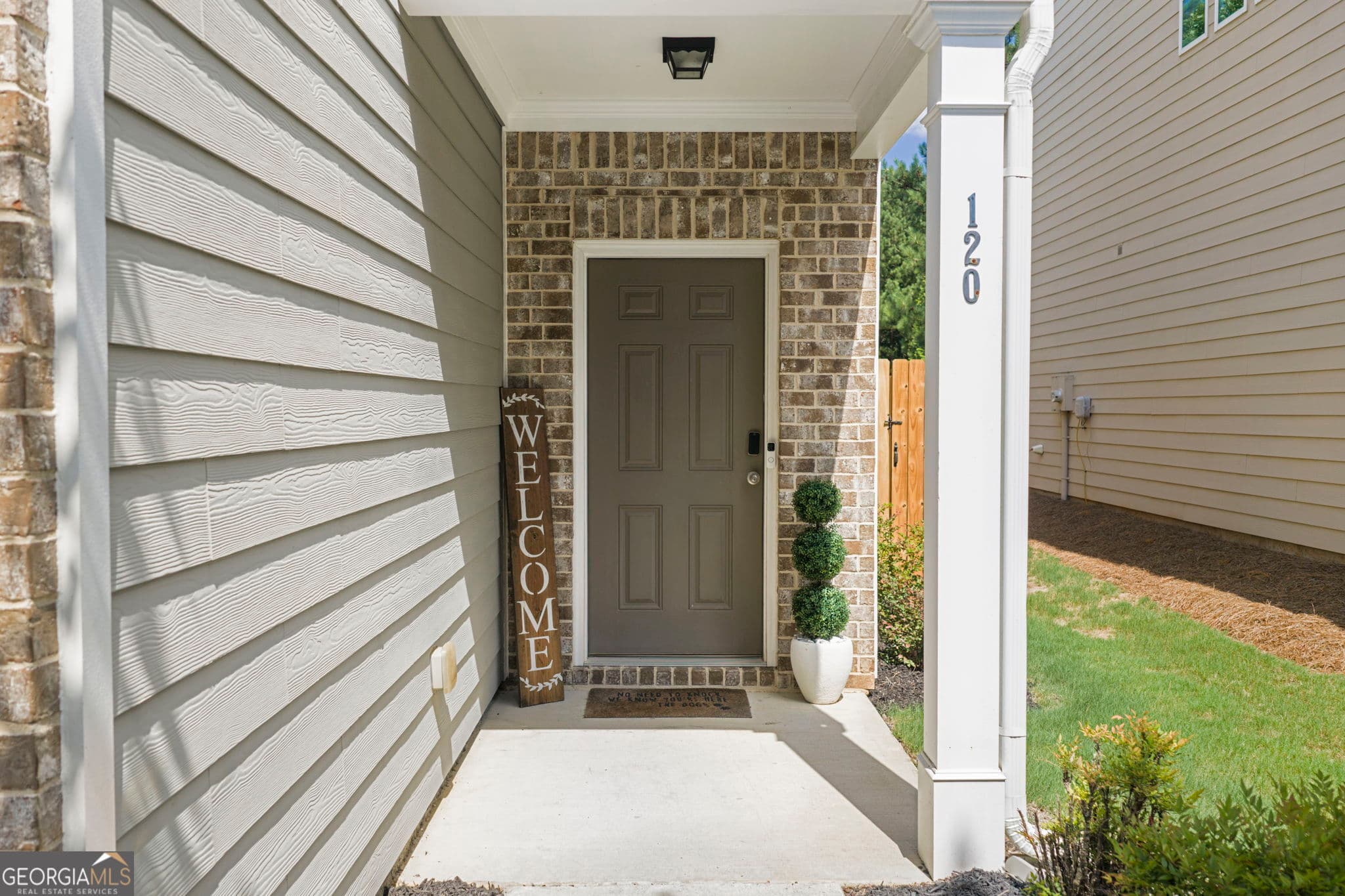 4 bedroom, 2.5 bathroom, 2,359 sq ft single family residence for sale at 120 Kasey Drive, Woodstock, GA 30189 — photo 2