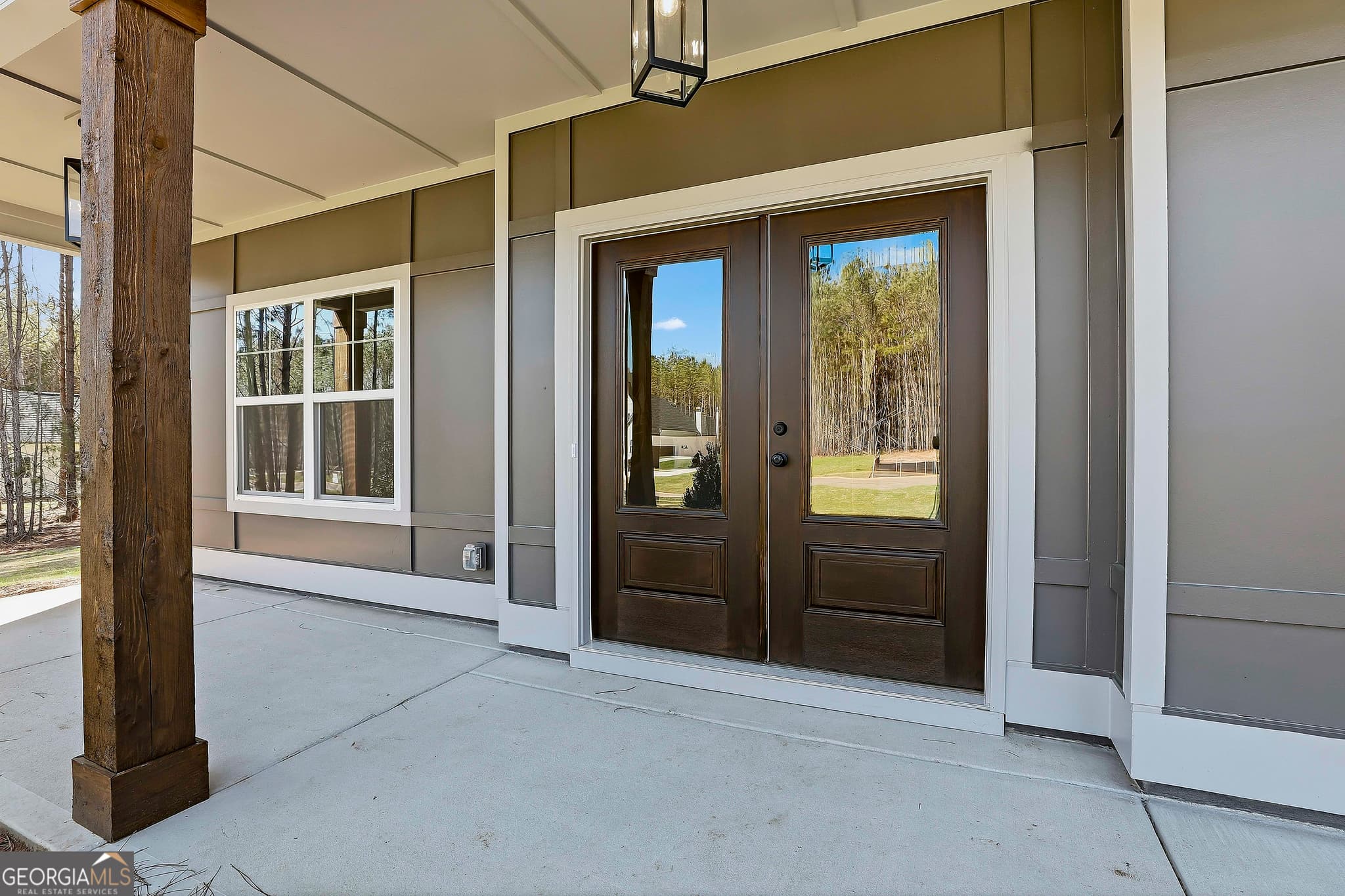 5 bedroom, 4 bathroom, 3,458 sq ft single family residence for sale at 948 Traveler Lane 50, Williamson, GA 30292 — photo 5