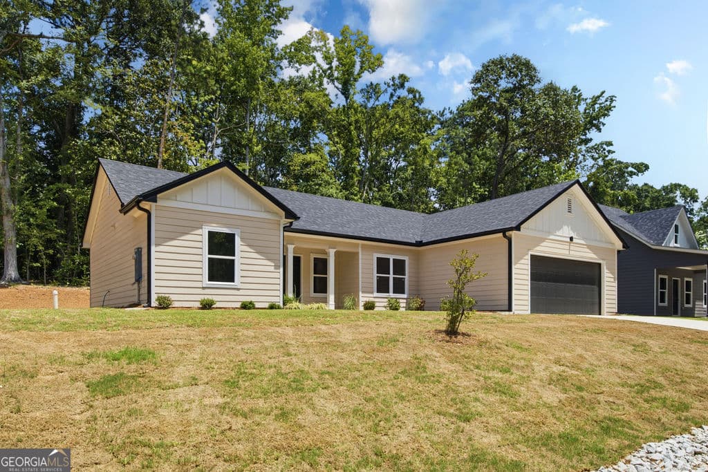 3 bedroom, 2 bathroom, 1,500 sq ft single family residence for sale at 1076 Oglesby Boulevard, Elberton, GA 30635 — photo 7