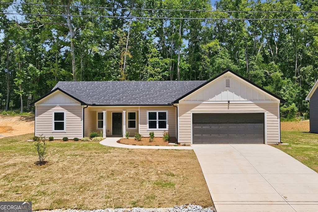 3 bedroom, 2 bathroom, 1,500 sq ft single family residence for sale at 1076 Oglesby Boulevard, Elberton, GA 30635 — photo 5