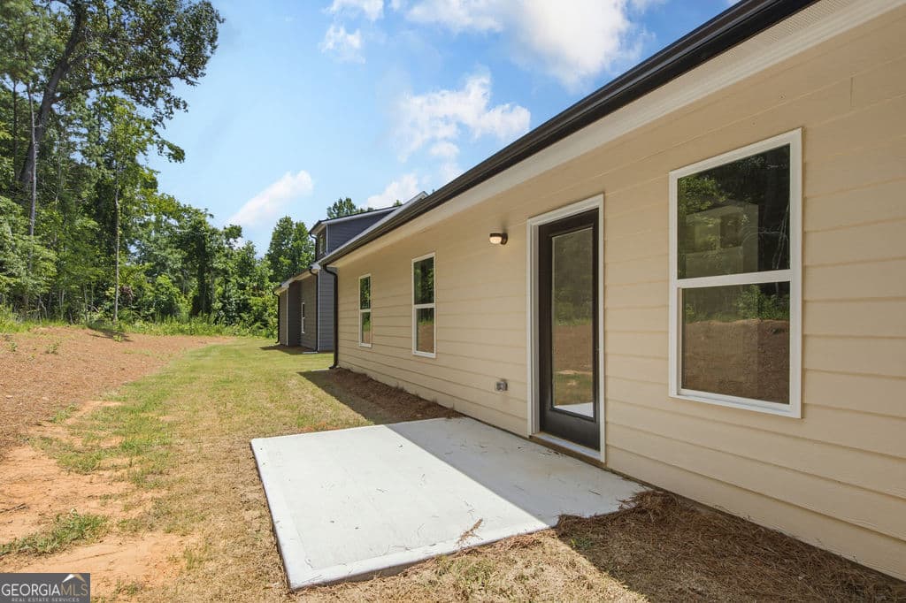 3 bedroom, 2 bathroom, 1,500 sq ft single family residence for sale at 1076 Oglesby Boulevard, Elberton, GA 30635 — photo 9