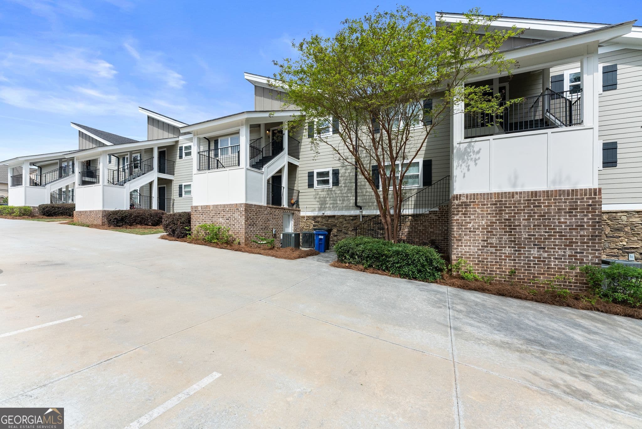 multi family for sale at 535 Forrest Avenue, Gainesville, GA 30501 — photo 5