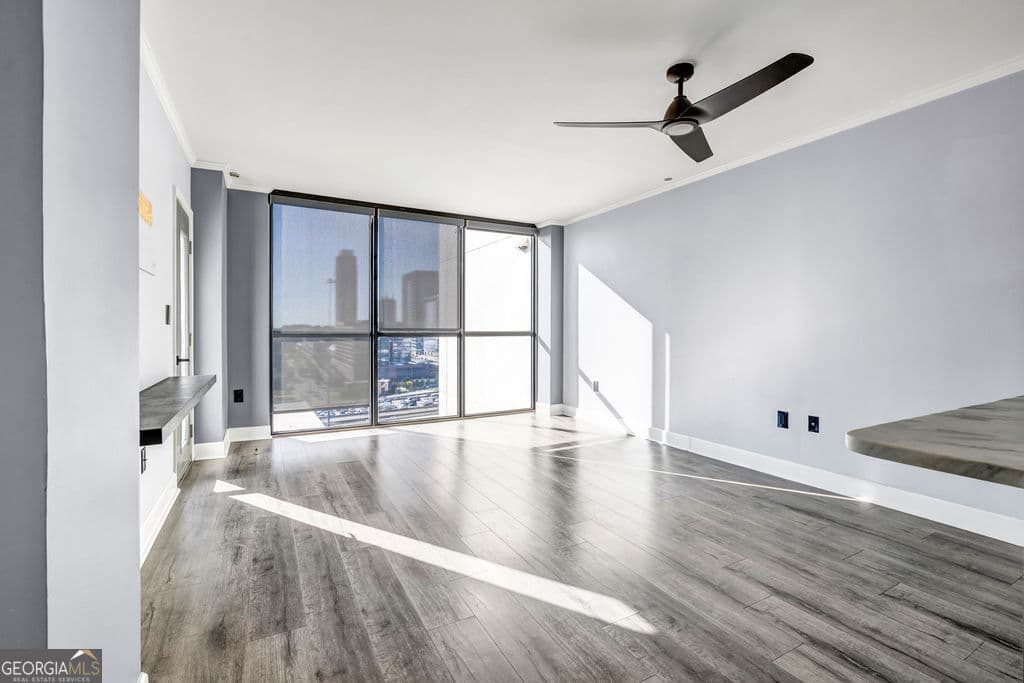 1 bedroom, 1 bathroom, 645 sq ft condominium for sale at 1280 W Peachtree Street APT 1504, Atlanta, GA 30309 — photo 2