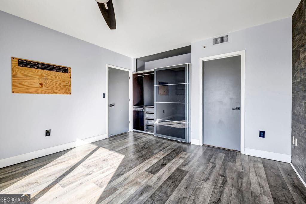 1 bedroom, 1 bathroom, 645 sq ft condominium for sale at 1280 W Peachtree Street APT 1504, Atlanta, GA 30309 — photo 8