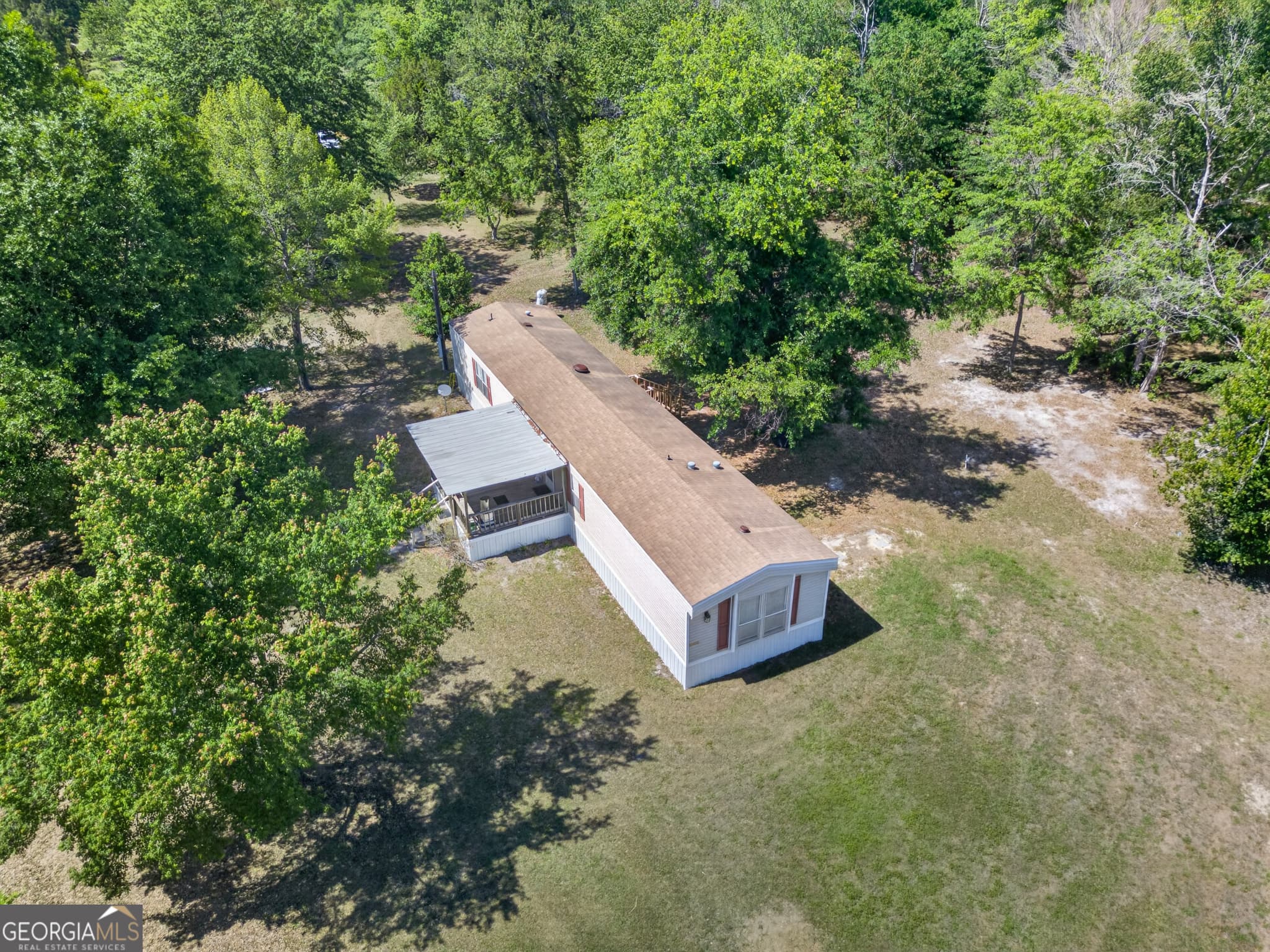 3 bedroom, 3 bathroom, 1,216 sq ft manufactured home,single family residence for sale at 1945 Blackwell Street, Waycross, GA 31503 — photo 3