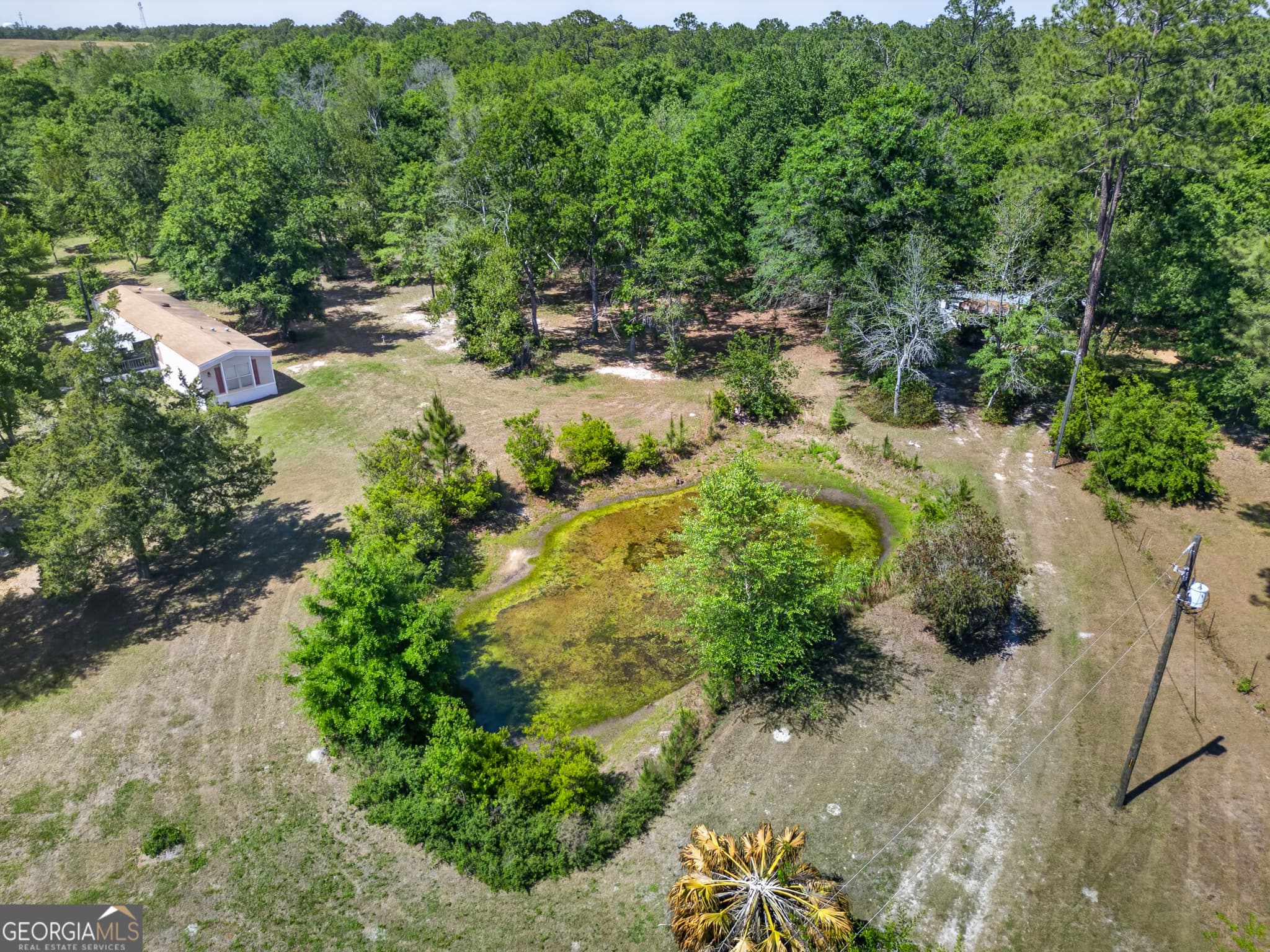 3 bedroom, 3 bathroom, 1,216 sq ft manufactured home,single family residence for sale at 1945 Blackwell Street, Waycross, GA 31503 — photo 4