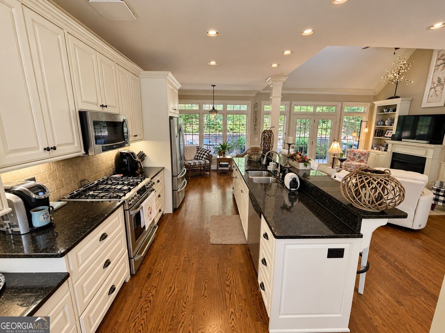 3 bedroom, 2.5 bathroom, 2,354 sq ft single family residence for sale at 141 Vinings Ct, Rome, GA 30161 — photo 7