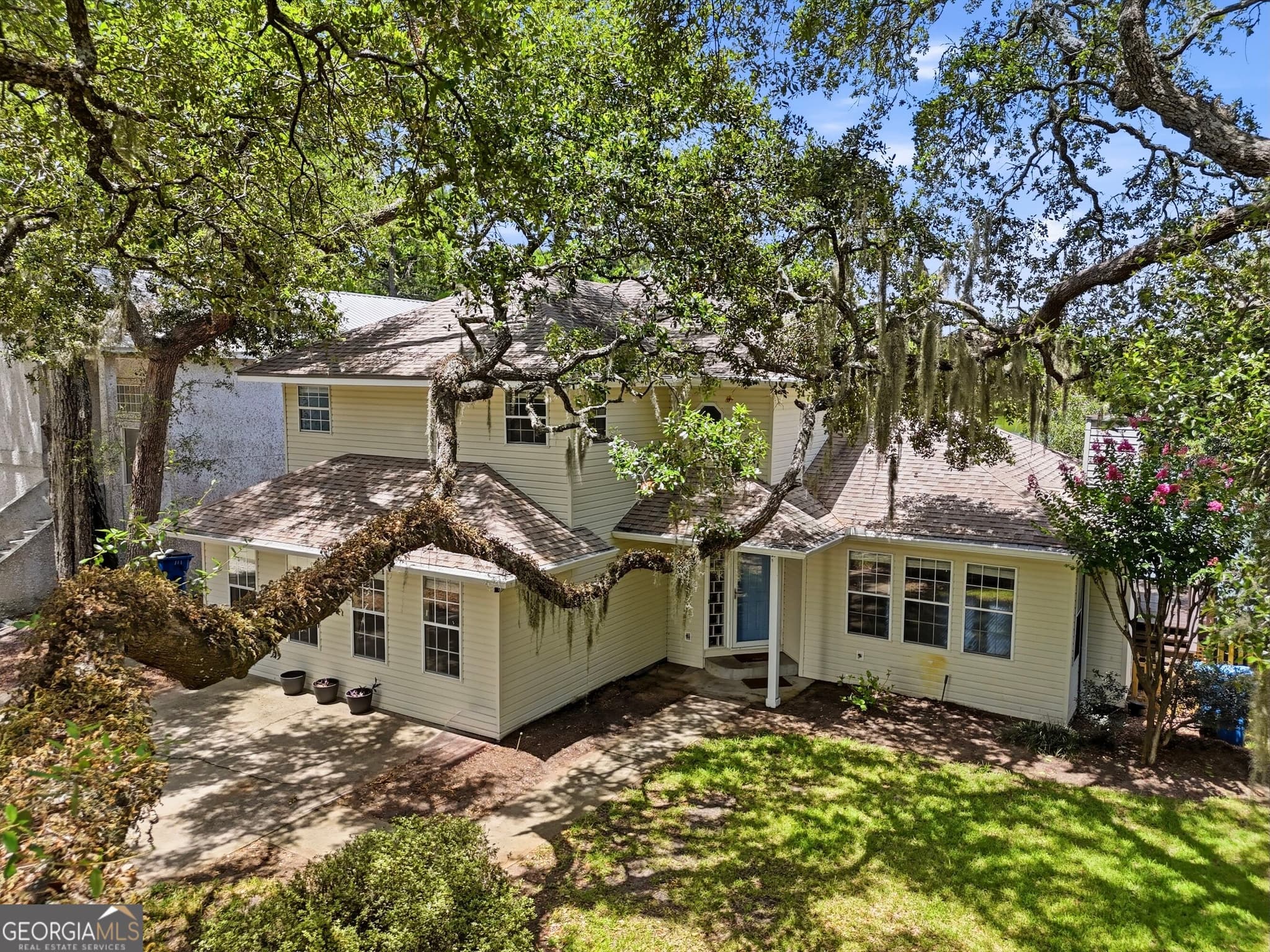 4 bedroom, 3 bathroom, 2,854 sq ft single family residence for sale at 109 Sandcastle Way, St. Simons, GA 31522 — photo 2
