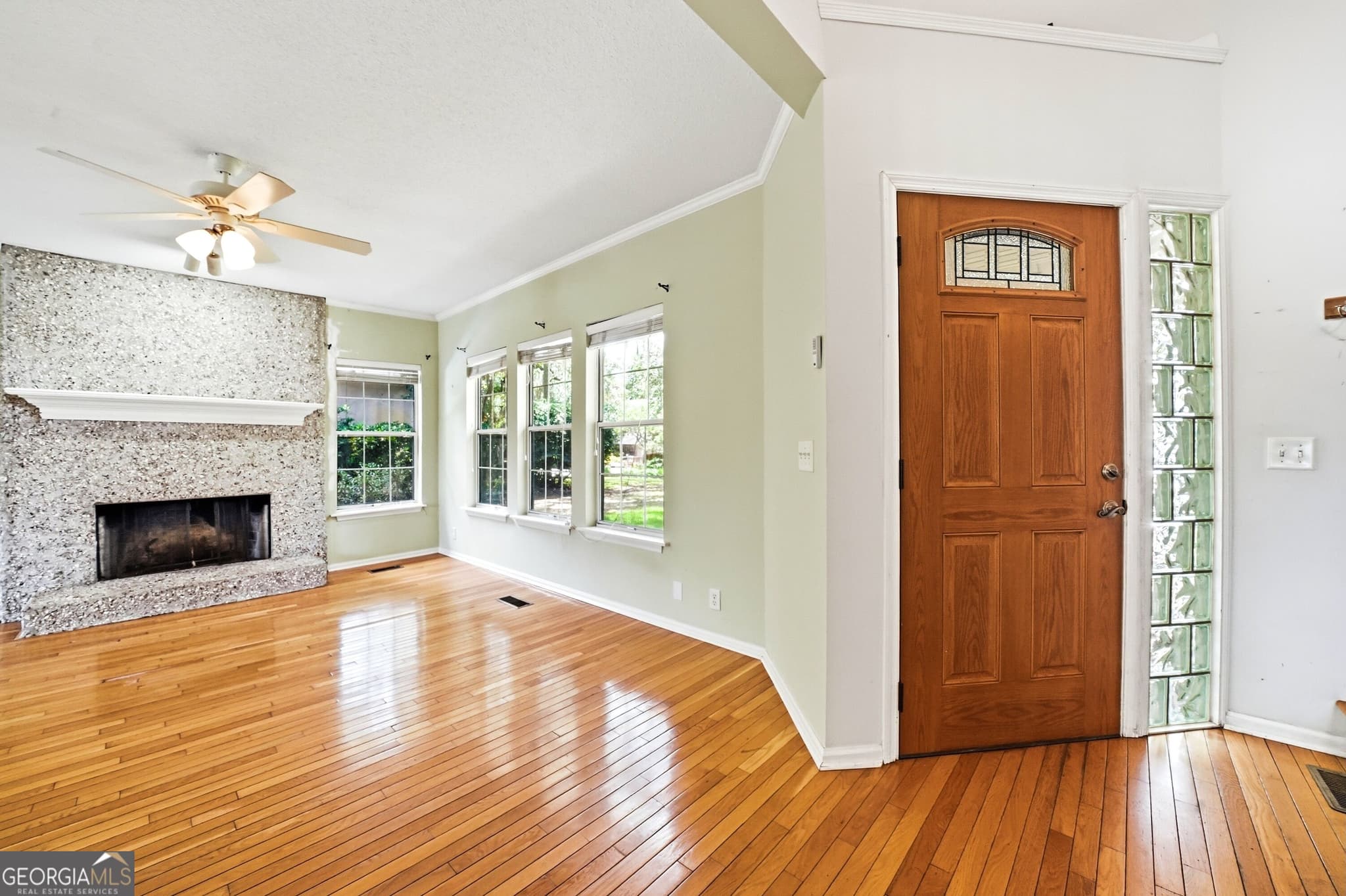 4 bedroom, 3 bathroom, 2,854 sq ft single family residence for sale at 109 Sandcastle Way, St. Simons, GA 31522 — photo 4