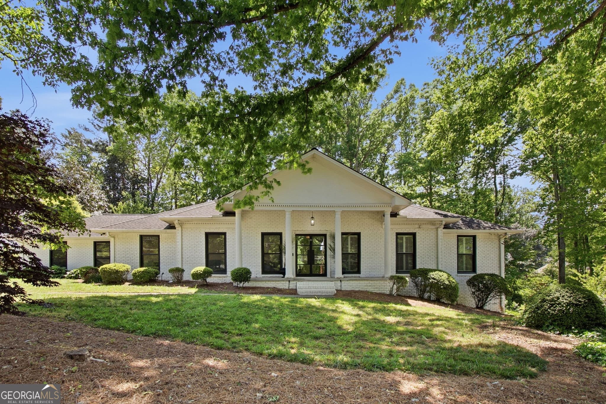 5 bedroom, 5 bathroom, 4,856 sq ft single family residence sold at 460 Riverside Parkway, Sandy Springs, GA 30328