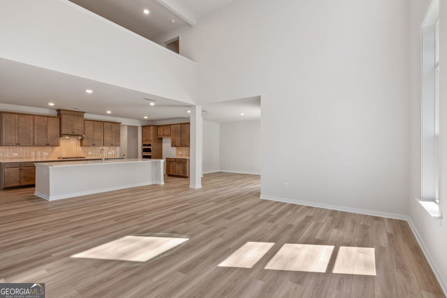 6 bedroom, 5.5 bathroom, 3,892 sq ft single family residence for sale at 328 Bailiwick Lane, Canton, GA 30115 — photo 7