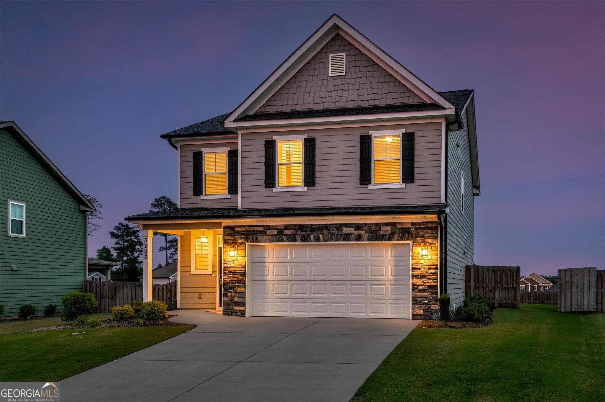 4 bedroom, 2.5 bathroom, 2,095 sq ft single family residence for sale at 3205 Wayne Drive, Grovetown, GA 30813 — photo 3