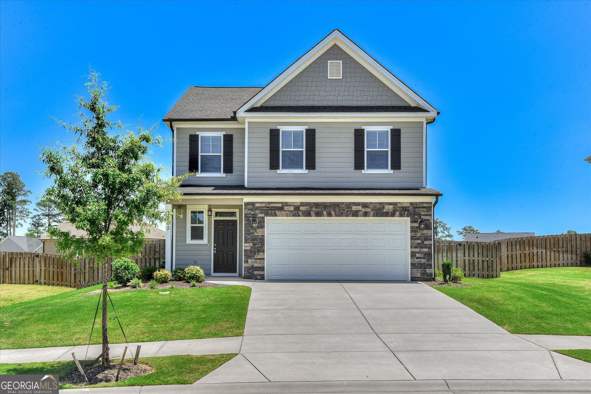 4 bedroom, 2.5 bathroom, 2,095 sq ft single family residence for sale at 3205 Wayne Drive, Grovetown, GA 30813 — photo 5