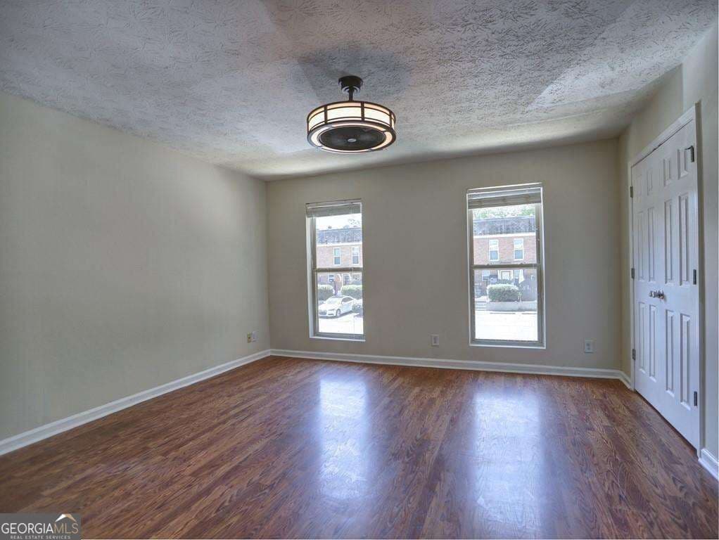 2 bedroom, 2.5 bathroom, 1,326 sq ft condominium for sale at 135 N River Drive F, Sandy Springs, GA 30350 — photo 9