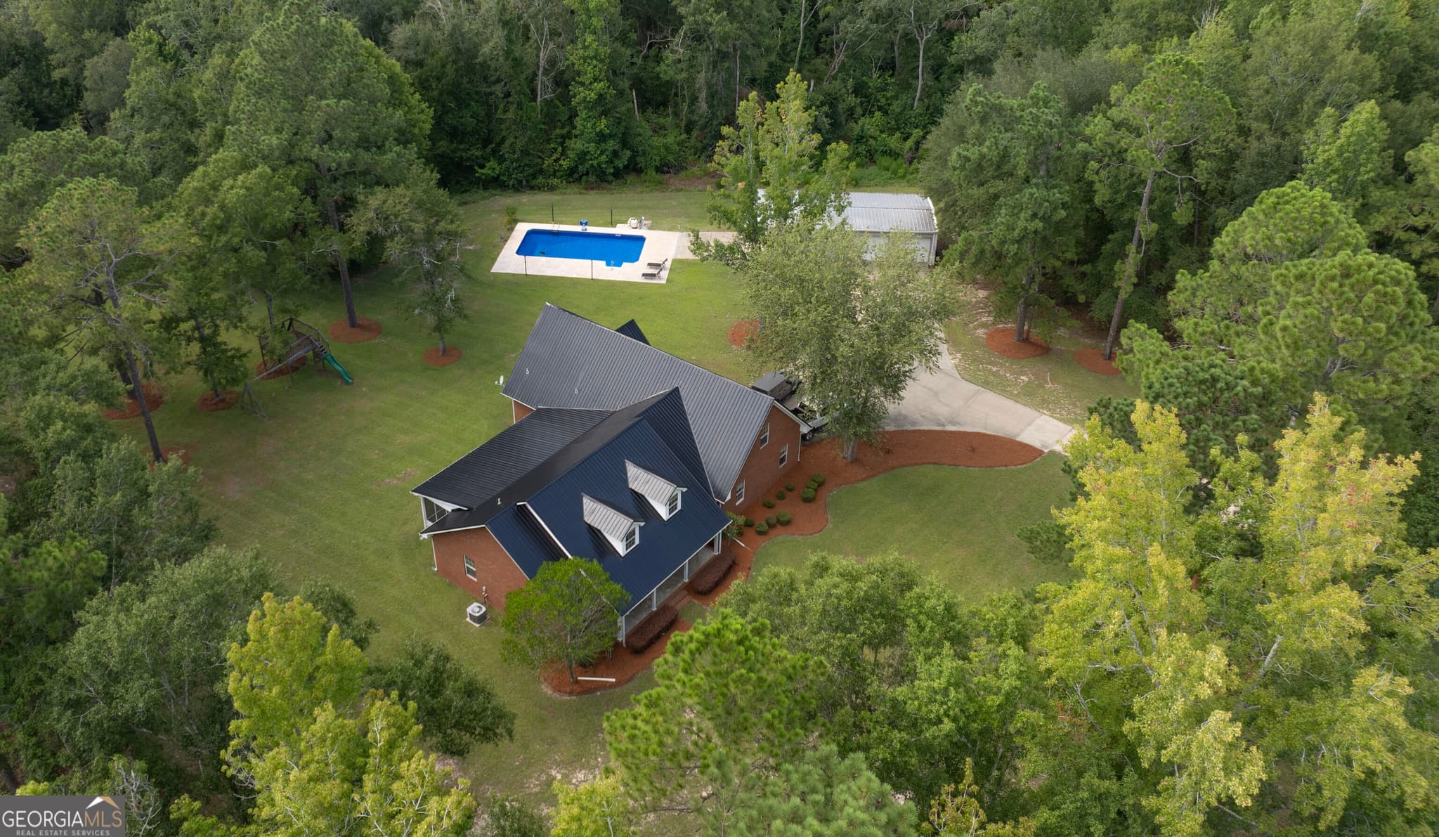 5 bedroom, 2.5 bathroom, 2,861 sq ft single family residence under contract at 449 Roscoe Smith, Collins, GA 30421 — photo 6